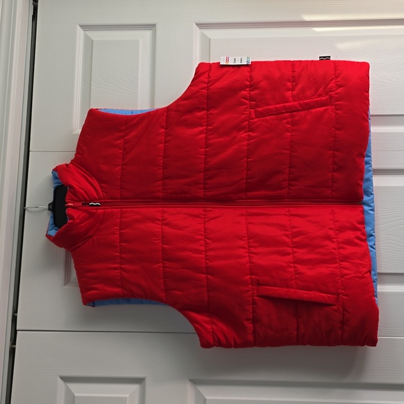 Crayola Red and Light Blue Reversible Puffer Vest - XXL - NWT - Picture 1 of 14